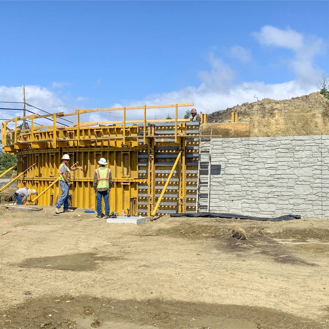 Formwork Liners Used on Wall Formwork System | Retaining Wall Formwork