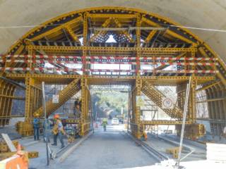 Circular Formwork System | REDI-RADIUS | Concrete Tunnel