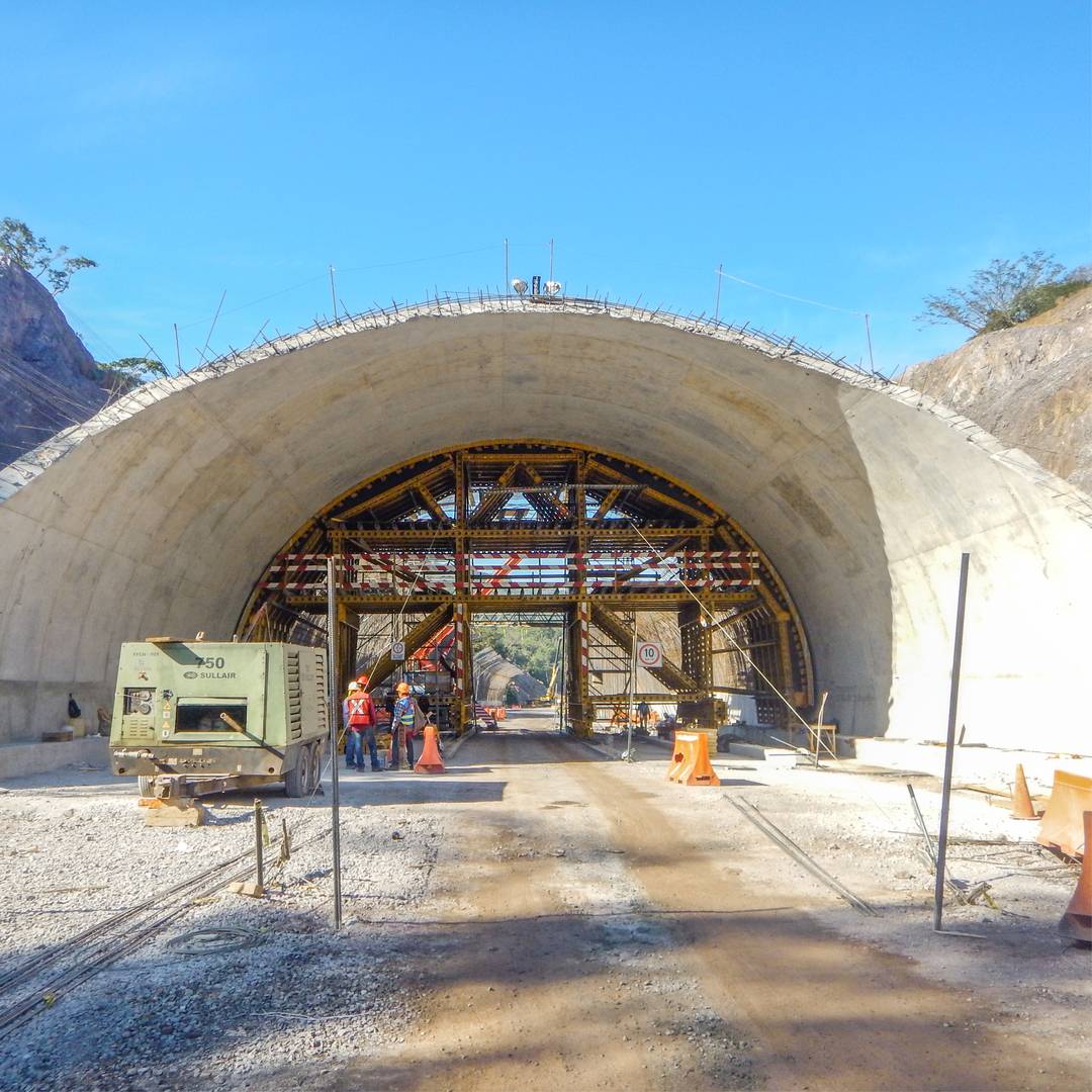 Circular Formwork System | REDI-RADIUS | Concrete Tunnel