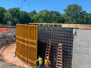 Walls for Clarifier Tank using EFCO REDI-RADIUS 