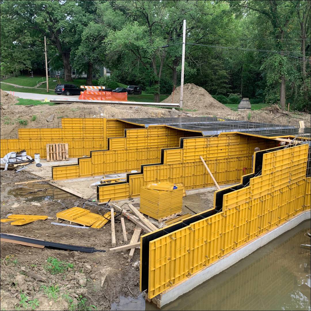 Box Culvert | Columbus Junction Iowa HAND-E-FORM | Handset Formwork for Walls