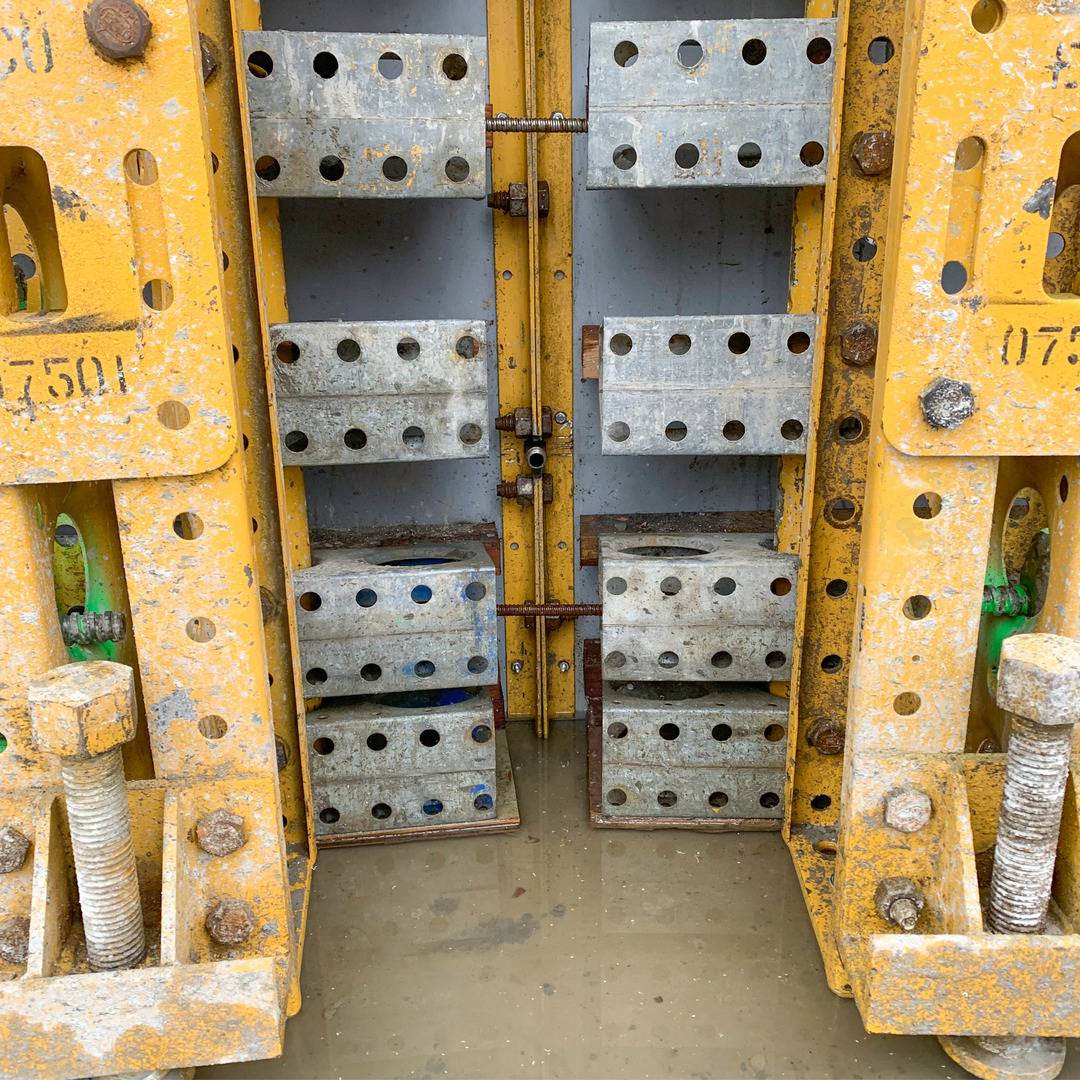 High Pour Rate for Tall Walls | EFCO formwork