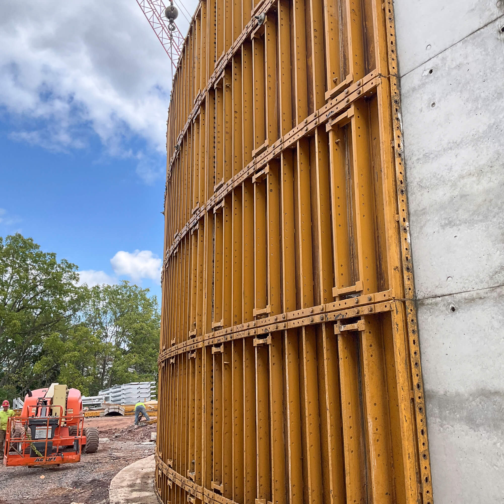 EFCO&rsquo;s REDI-RADIUS and SUPER STUD systems as the project&rsquo;s formwork.