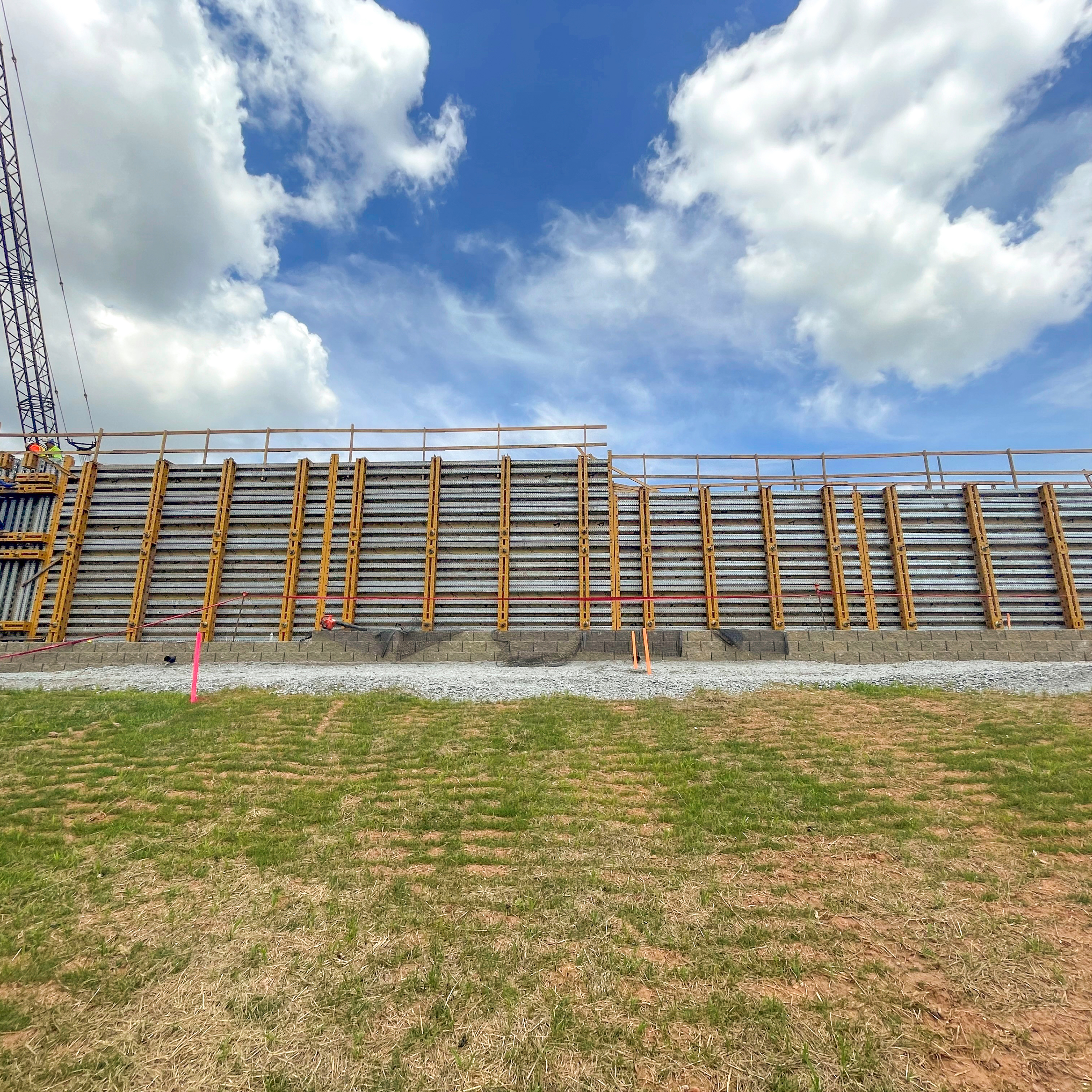 The E-BEAM &amp; SUPER STUD system&rsquo;s adaptability allowed for the formwork to be easily reconfigured to match the varied heights of the walls, ranging in height from 13' to 18'.