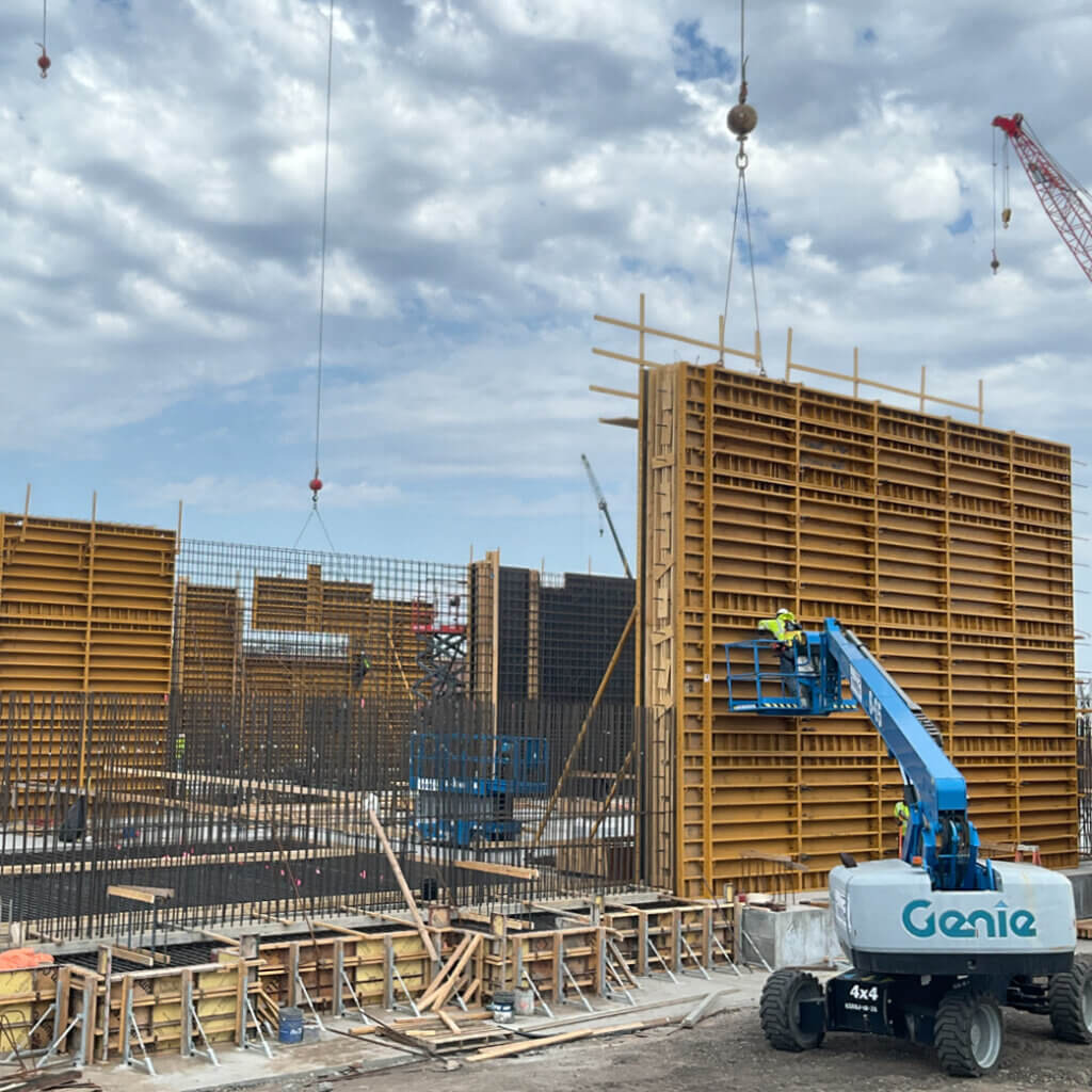 Wichita BNR | EFCO engineered the High-Strength <em>PLATE GIRDER®</em> system to a 1,800 PSF design rating, enabling ACI 347 maximum pour rates of 15 feet per hour and dropping 30-foot wall fill times from 5 hours to roughly 2 hours.