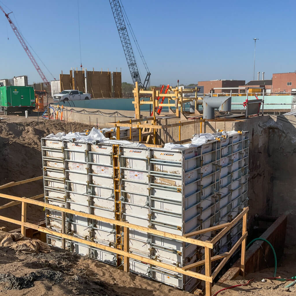 Wichita BNR | EFCO RAPID CAST let the crews fly the stairwell gangs as single picks