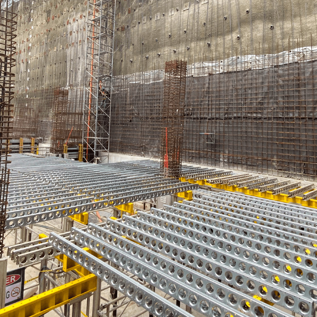 EFCO's SUPER STUD® and E-BEAM® systems formed the exposed architectural concrete walls of the BENCH Headquarters tower in Bonifacio Global City, Philippines.