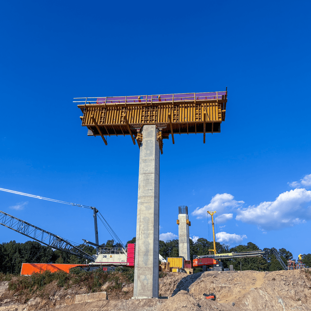 EFCO SUPER <em>PLATE GIRDER®</em> pier cap on top of a finished concrete column